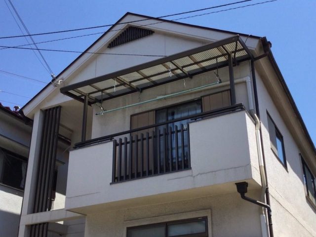 高砂市でベランダ波板交換を実施した戸建て